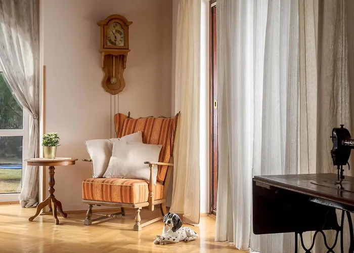 Rosy Villa