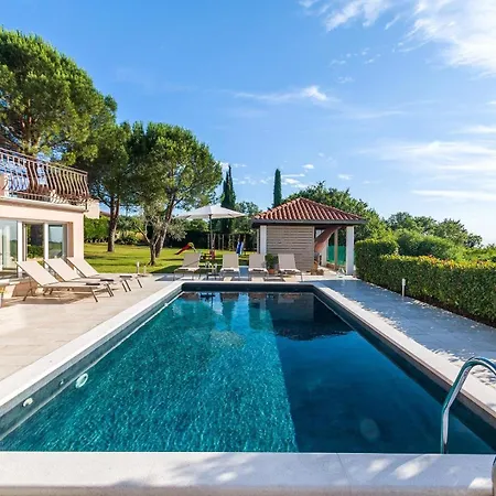 Villa Rosy