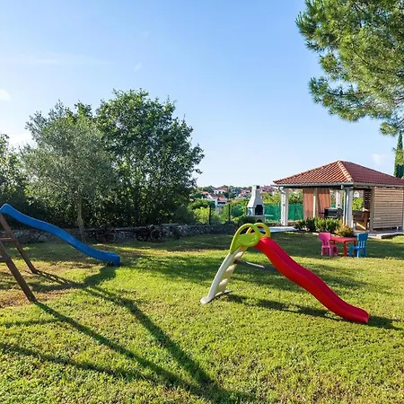 Rosy * 로비니스코 셀로